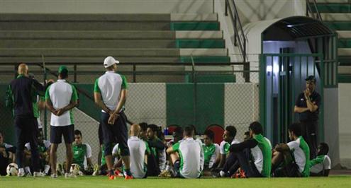 الأهلي يبدأ مهمة تصحيح الأخطاء استعداداً للهلال